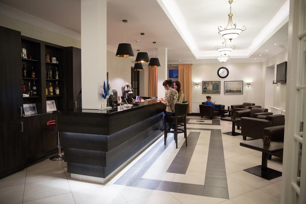 Hotell Wesenbergh Rakvere Zewnętrze zdjęcie